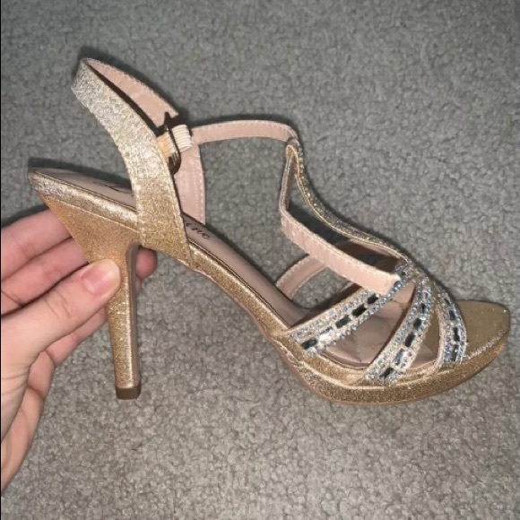 Rose gold heels - Picture 2 of 4